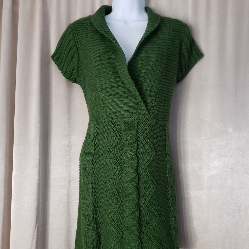 NWOT It's Our Time green cable knit shawl collar mini sweater dress Women Medium - Picture 6 of 7